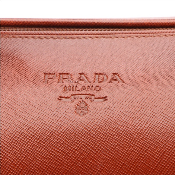 Vintage Prada Handbag in Brown Saffiano Leather - Picture 11 of 17